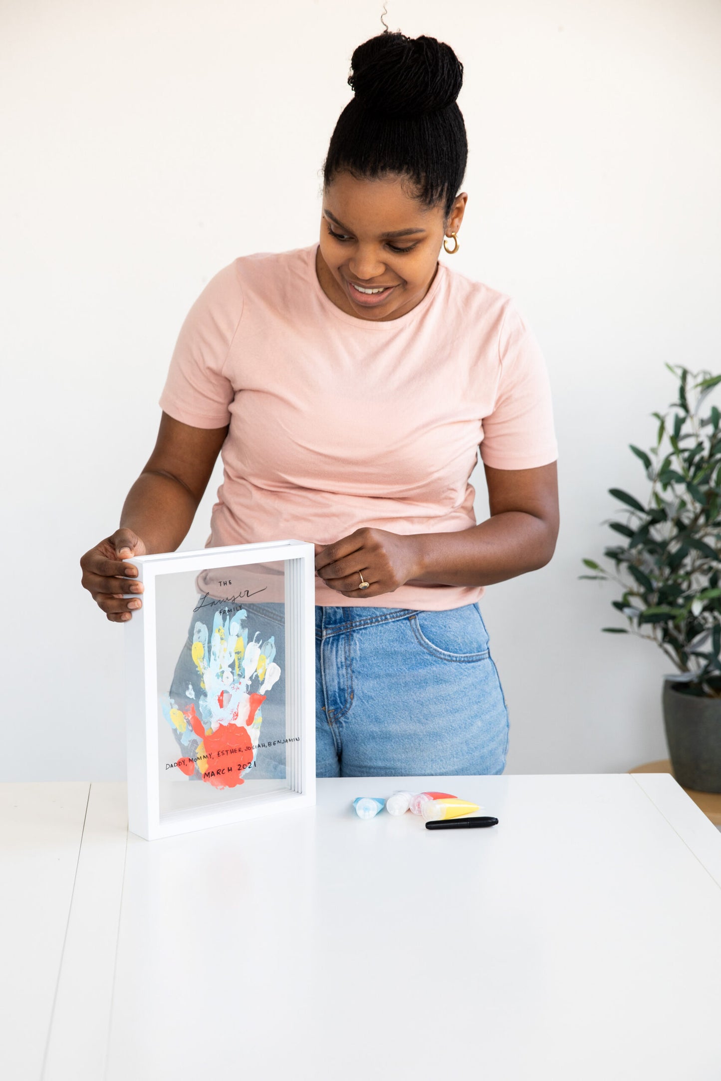 Pearhead Clear family print frame