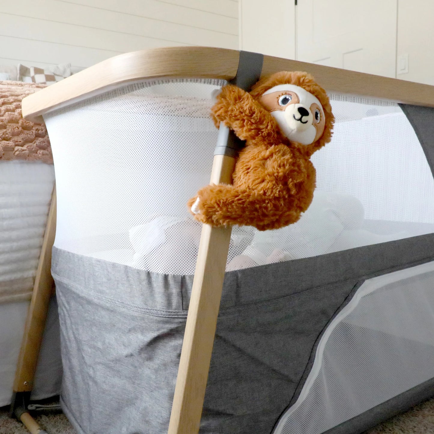 Baby Shusher Sloth - Dovendyr med lydmaskin for baby