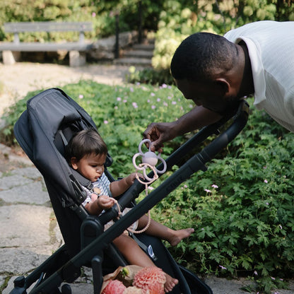 Mushie Biteleke Rangle Daisy Soft Lilla