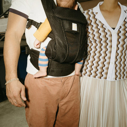 Ergobaby Omni Deluxe Bæresele Mesh Svart