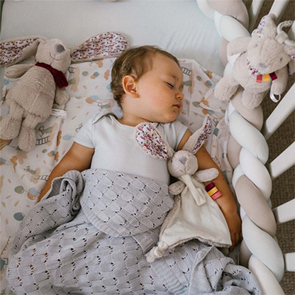 Babyono Koseklut med Smokkholder - Kaninen Milly